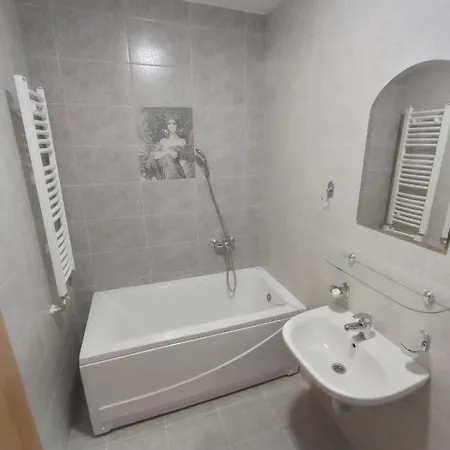 Stan Na Dan Nany, Istocno Sarajevo * Lukavica