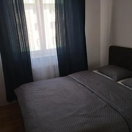 Stan Na Dan Nany, Istocno Sarajevo Lukavica