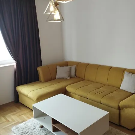 Stan Na Dan Nany, Istocno Sarajevo 公寓 *